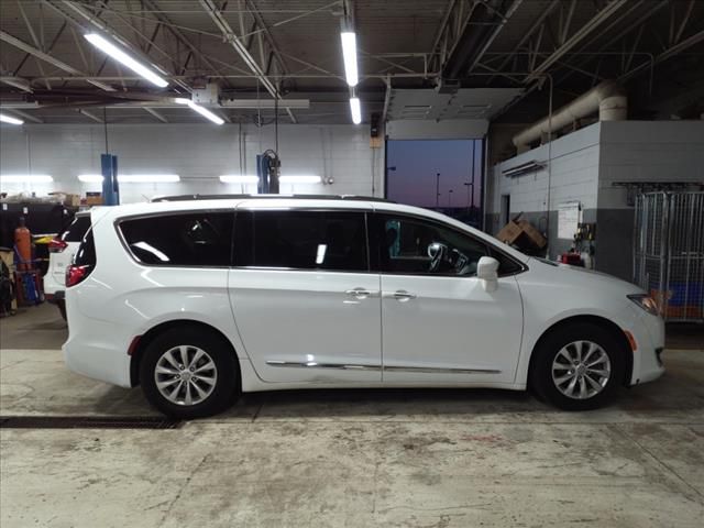 2018 Chrysler Pacifica Touring-L