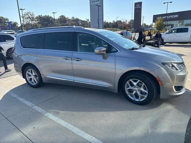 2018 Chrysler Pacifica Touring-L