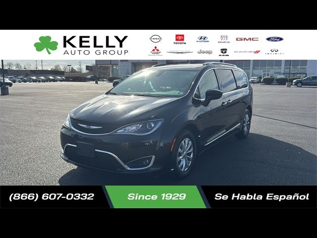 2018 Chrysler Pacifica Touring-L