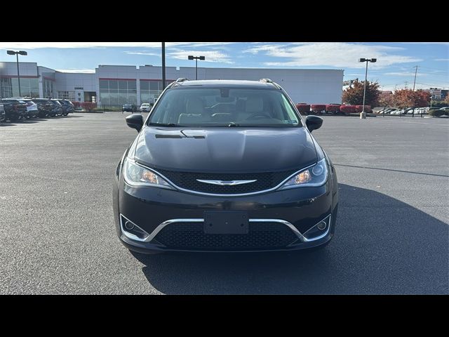 2018 Chrysler Pacifica Touring-L