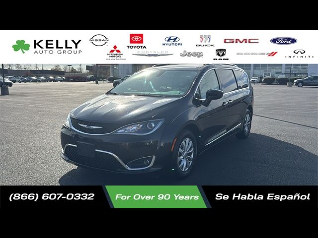 2018 Chrysler Pacifica Touring-L