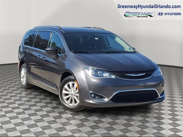 2018 Chrysler Pacifica Touring-L