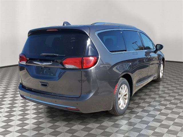 2018 Chrysler Pacifica Touring-L