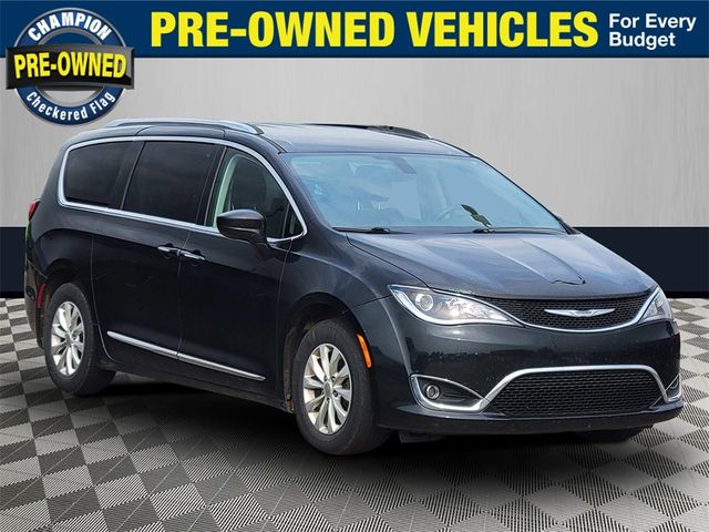 2018 Chrysler Pacifica Touring-L