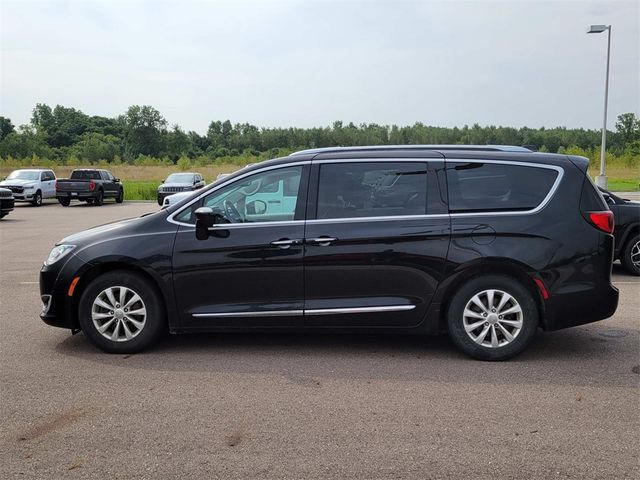 2018 Chrysler Pacifica Touring-L