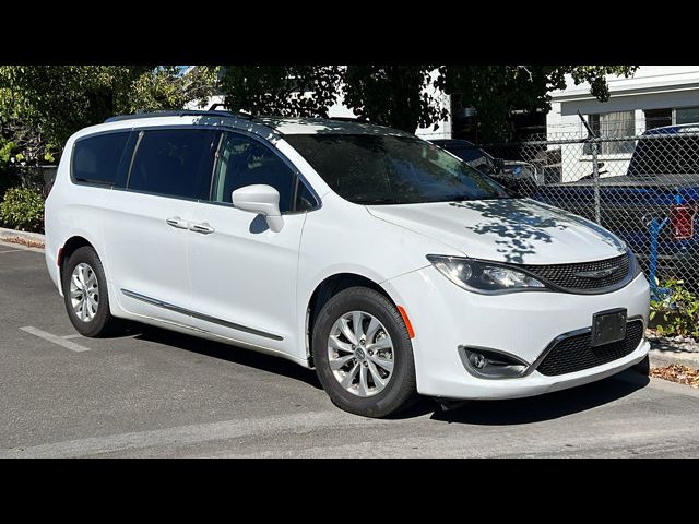 2018 Chrysler Pacifica Touring-L