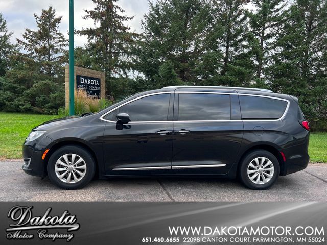 2018 Chrysler Pacifica Touring-L