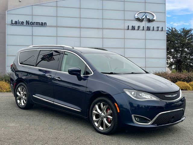 2018 Chrysler Pacifica Touring-L