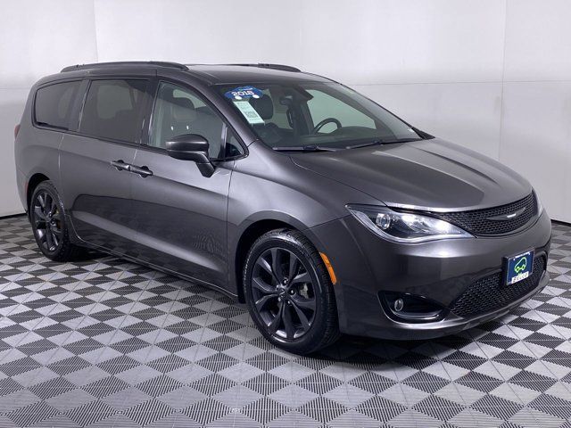 2018 Chrysler Pacifica Touring-L