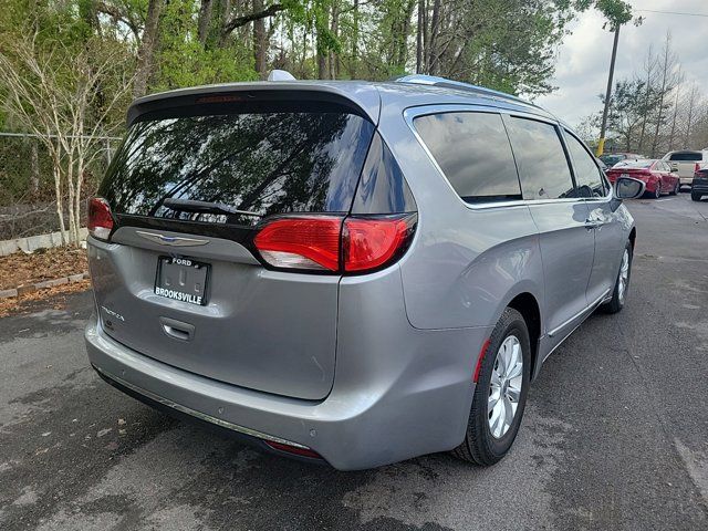 2018 Chrysler Pacifica Touring-L