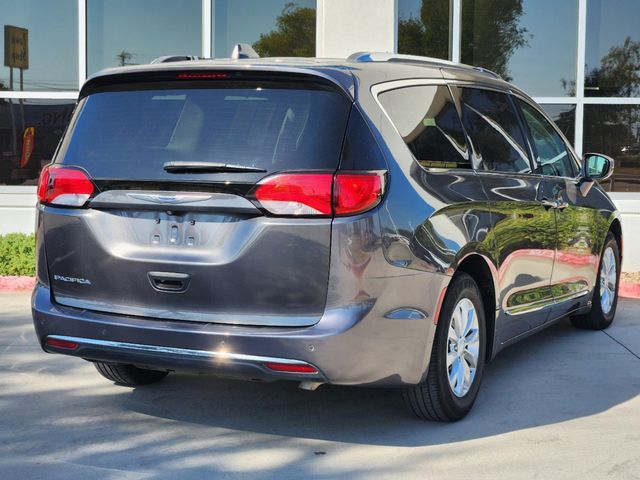 2018 Chrysler Pacifica Touring-L