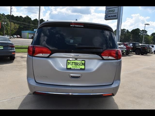 2018 Chrysler Pacifica Touring-L