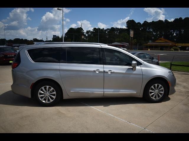 2018 Chrysler Pacifica Touring-L