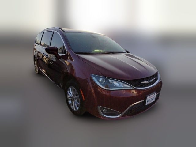 2018 Chrysler Pacifica Touring-L