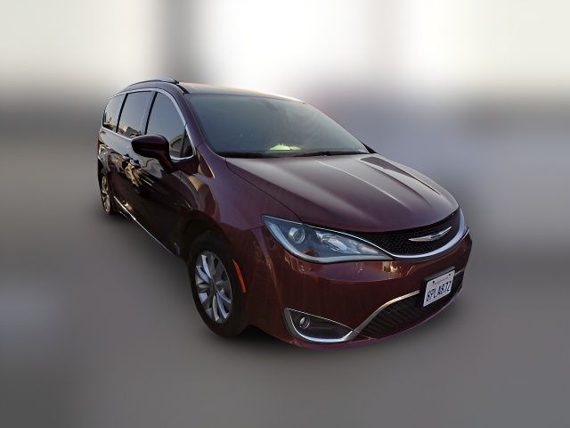 2018 Chrysler Pacifica Touring-L