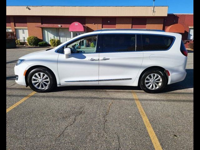 2018 Chrysler Pacifica Touring-L