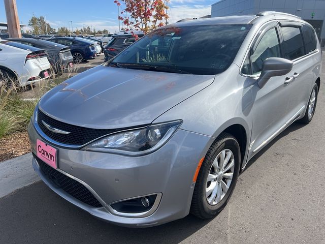 2018 Chrysler Pacifica Touring-L