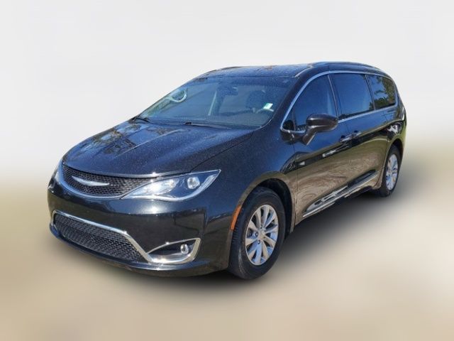2018 Chrysler Pacifica Touring-L