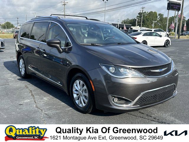 2018 Chrysler Pacifica Touring-L