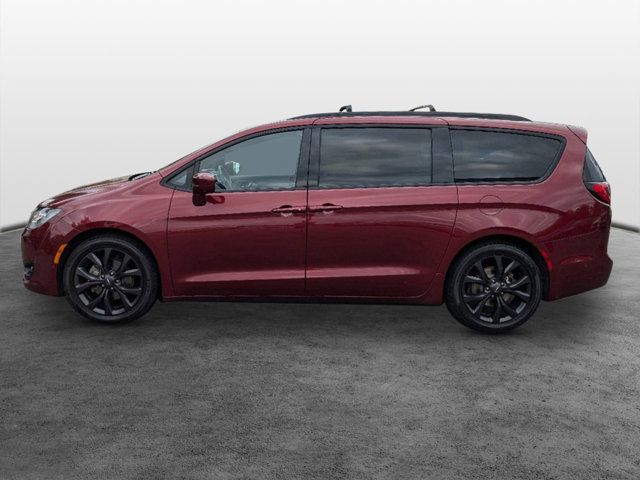 2018 Chrysler Pacifica Touring-L