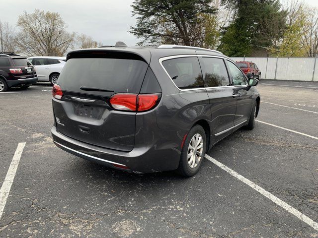 2018 Chrysler Pacifica Touring-L