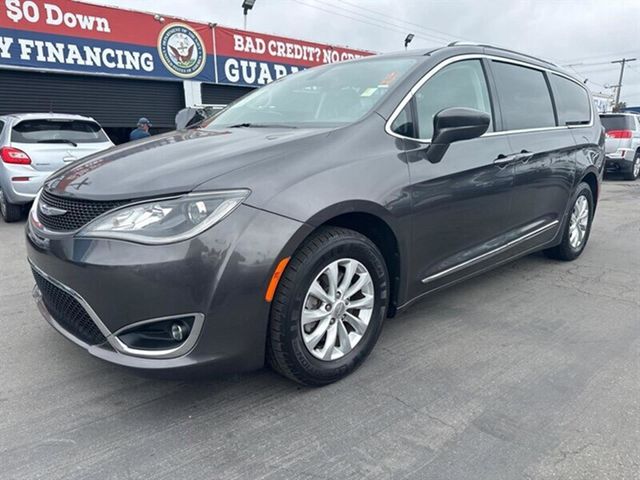 2018 Chrysler Pacifica Touring-L