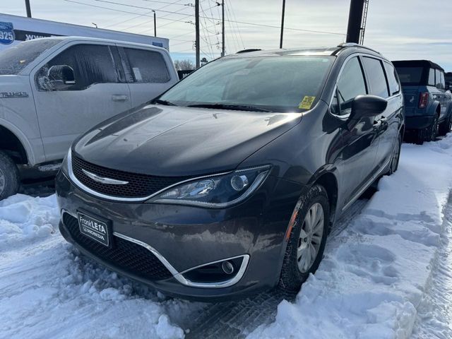 2018 Chrysler Pacifica Touring-L