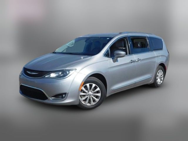 2018 Chrysler Pacifica Touring-L