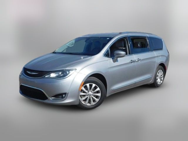 2018 Chrysler Pacifica Touring-L