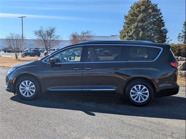 2018 Chrysler Pacifica Touring-L