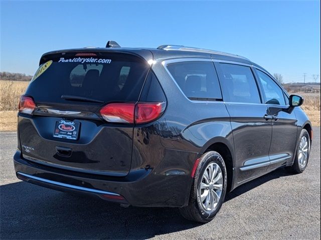 2018 Chrysler Pacifica Touring-L