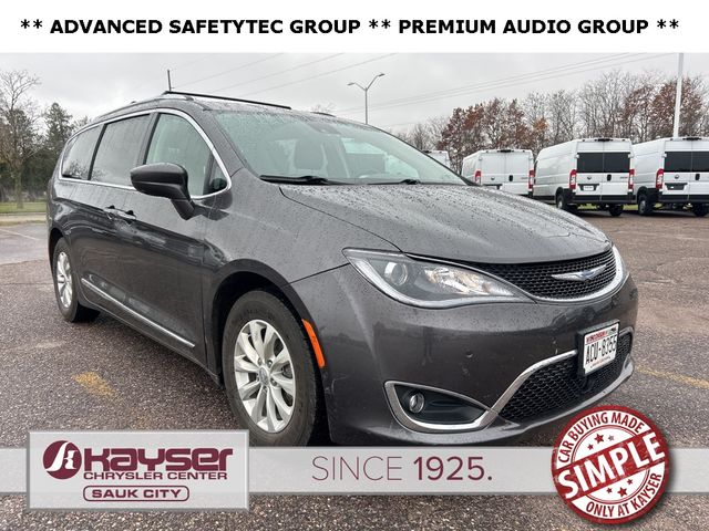 2018 Chrysler Pacifica Touring-L