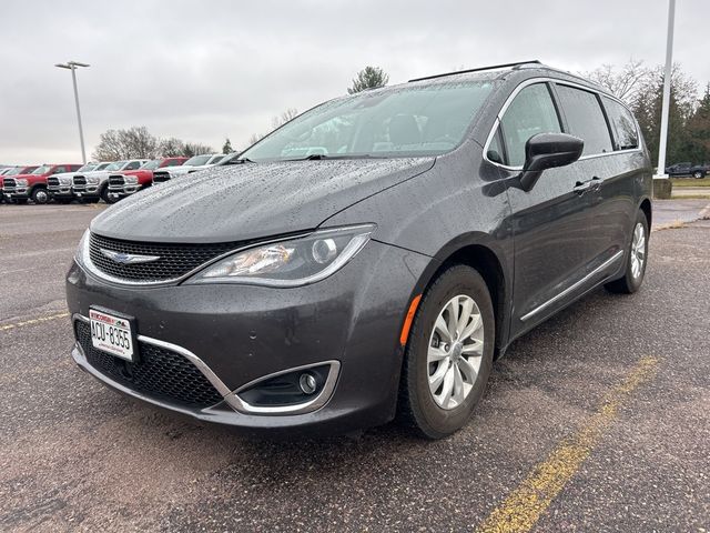 2018 Chrysler Pacifica Touring-L