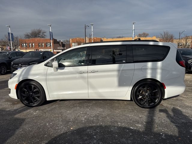 2018 Chrysler Pacifica Touring-L