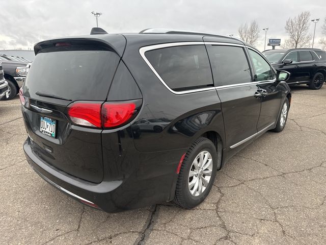 2018 Chrysler Pacifica Touring-L