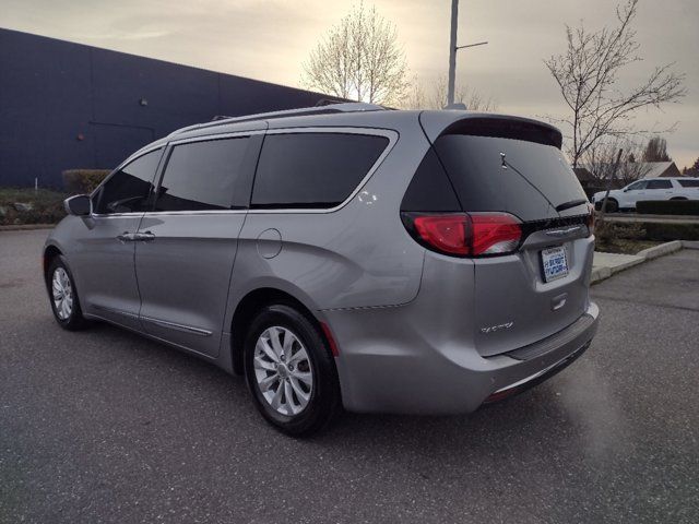 2018 Chrysler Pacifica Touring-L