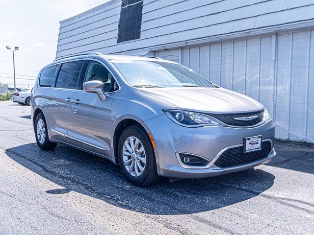 2018 Chrysler Pacifica Touring-L