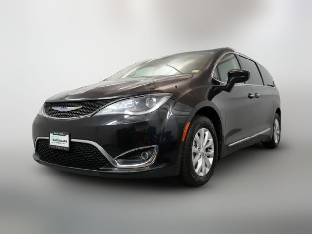 2018 Chrysler Pacifica Touring-L