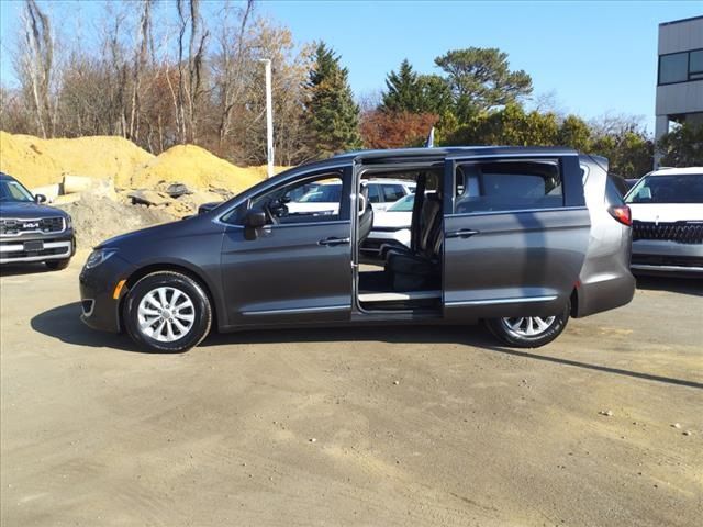 2018 Chrysler Pacifica Touring-L