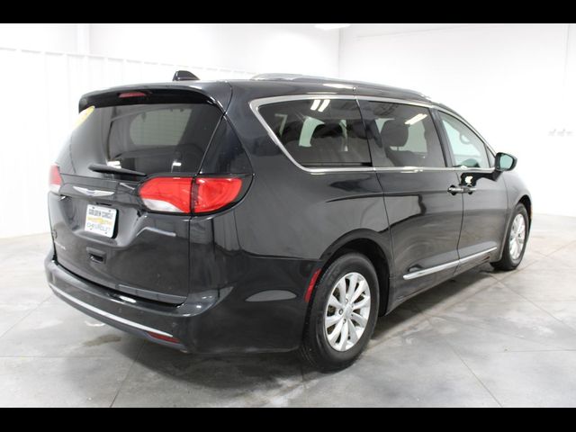 2018 Chrysler Pacifica Touring-L