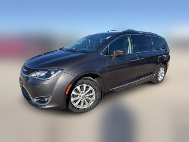 2018 Chrysler Pacifica Touring-L