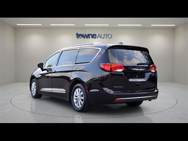 2018 Chrysler Pacifica Touring-L