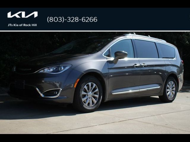 2018 Chrysler Pacifica Touring-L