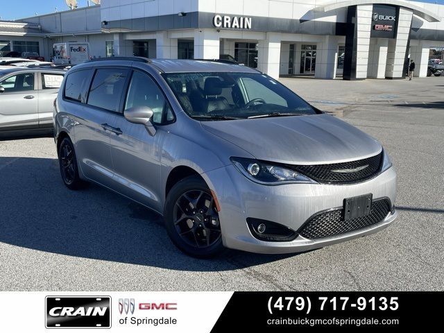 2018 Chrysler Pacifica Touring-L