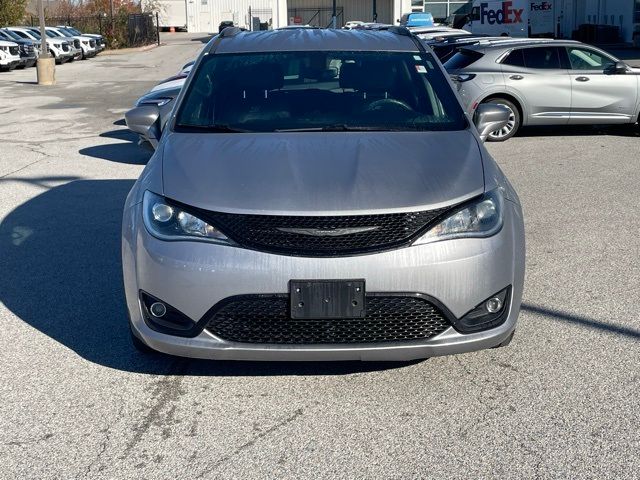 2018 Chrysler Pacifica Touring-L