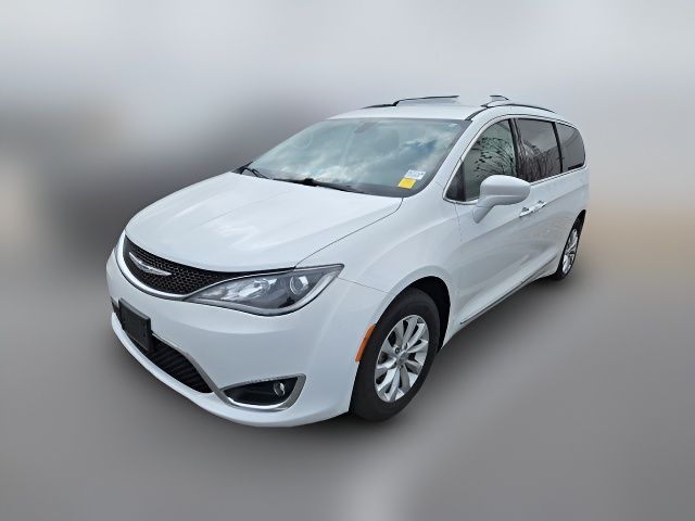 2018 Chrysler Pacifica Touring-L