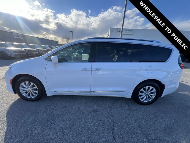 2018 Chrysler Pacifica Touring-L