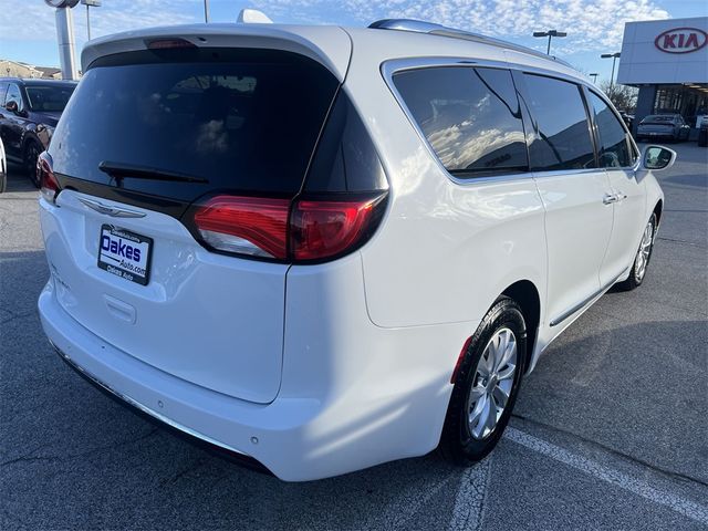 2018 Chrysler Pacifica Touring-L