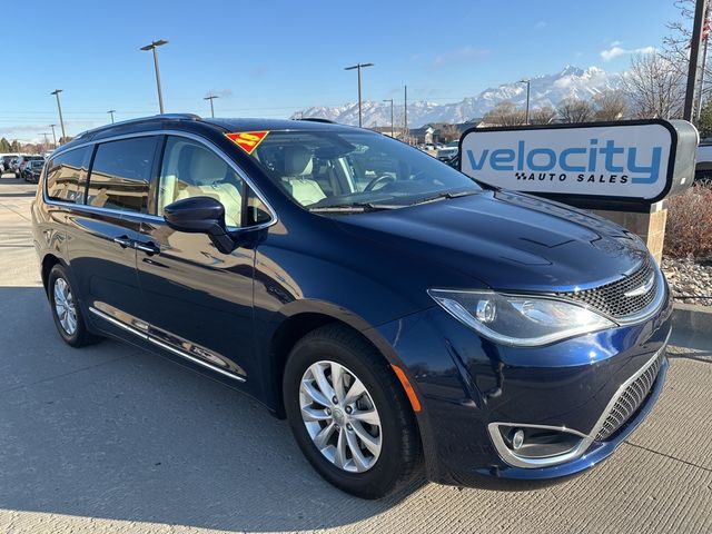 2018 Chrysler Pacifica Touring-L