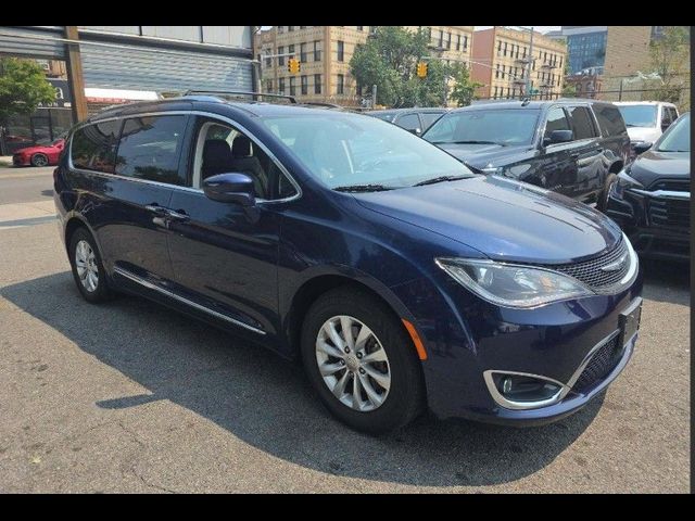2018 Chrysler Pacifica Touring-L
